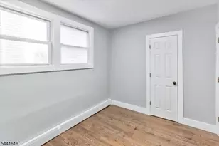 20 Edwin Pl, Newark, NJ 07112 - Photo 20