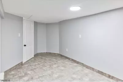 20 Edwin Pl, Newark, NJ 07112 - Photo 30