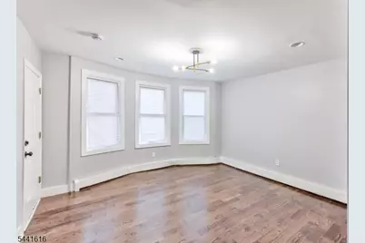 20 Edwin Pl, Newark, NJ 07112 - Photo 12