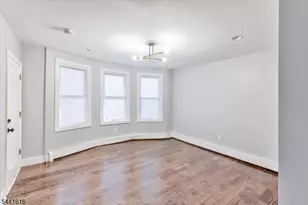 20 Edwin Pl, Newark, NJ 07112 - Photo 12