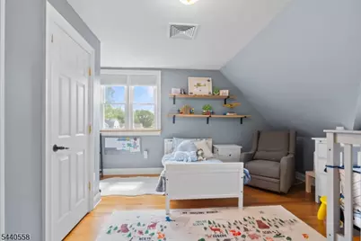 129 Claremont Ave #2, Montclair Twp., NJ 07042 - Photo 24