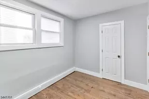 22 Edwin Pl, Newark, NJ 07112 - Photo 18