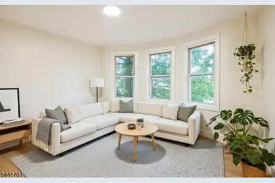 22 Edwin Pl, Newark, NJ 07112 - Photo 6