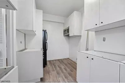 10 Crestmont Rd #2N, Montclair, NJ 07042 - Photo 10
