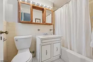 10 Crestmont Rd, Montclair Twp., NJ 07042 - Photo 16