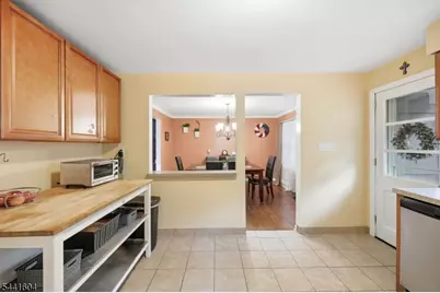 19 Fredericks St, Wanaque, NJ 07465 - Photo 18