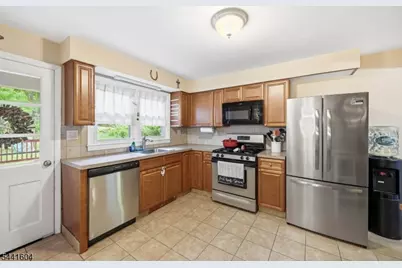 19 Fredericks St, Wanaque, NJ 07465 - Photo 16