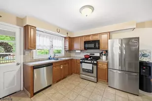 19 Fredericks St, Wanaque, NJ 07465 - Photo 16
