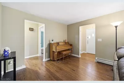 19 Fredericks St, Wanaque, NJ 07465 - Photo 6