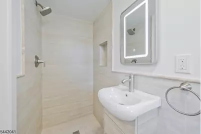 21 E Central Ave, Bergenfield, NJ 07621 - Photo 14