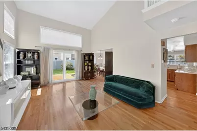 31 Spruce Hollow Dr, Howell Township, NJ 07731 - Photo 4