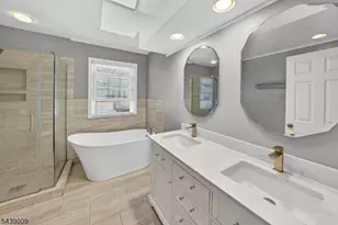31 Spruce Hollow Dr, Howell Township, NJ 07731 - Photo 1