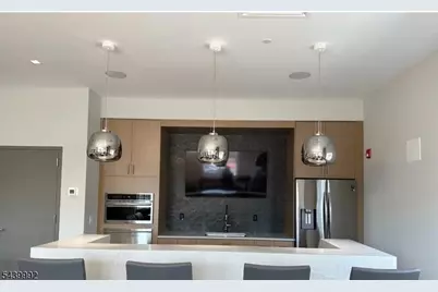 82 Depot Way, Dunellen, NJ 08812 - Photo 6