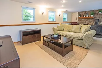 65 Fawnridge Dr, Washington Township, NJ 07853 - Photo 18