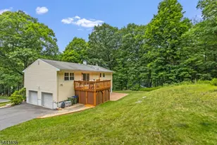 65 Fawnridge Dr, Washington Township, NJ 07853 - Photo 26