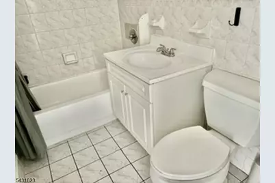 392 College Dr, Edison Twp., NJ 08817 - Photo 12