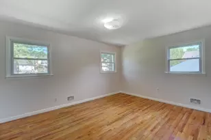 17 Brook Pl, West Orange Township, NJ 07052 - Photo 12