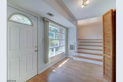 17 Brook Pl, West Orange Township, NJ 07052 - Photo 2