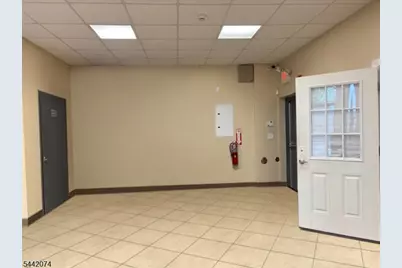 683 Main St, Hackensack, NJ 07601 - Photo 6