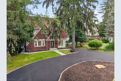 216 Gregory Ave, West Orange Township, NJ 07052 - Photo 2