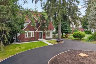 216 Gregory Ave, West Orange Township, NJ 07052 - Photo 2