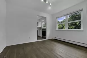 514 Andria Ave, Hillsborough Township, NJ 08844 - Photo 8