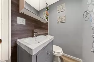 217 Sheridan Ave, Roselle Park, NJ 07204 - Photo 24