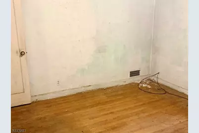72 Hanford St, Newark, NJ 07114 - Photo 6