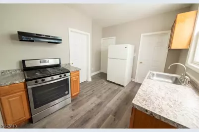 131 S 8th St #1, Newark, NJ 07107 - Photo 6