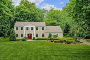 18 Glen Ridge Dr, Washington Township, NJ 07853 - Photo 2