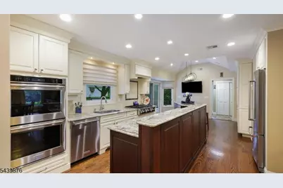 18 Glen Ridge Dr, Washington Township, NJ 07853 - Photo 16
