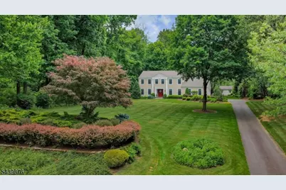 18 Glen Ridge Dr, Washington Township, NJ 07853 - Photo 1