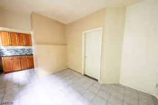 131 S 8th St, Newark, NJ 07107 - Photo 6