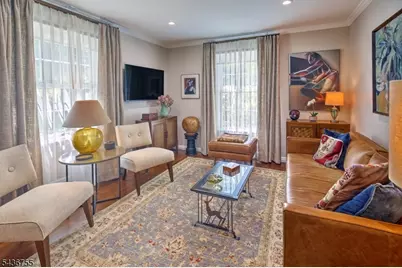 69 W Oak St, Bernards Township, NJ 07920 - Photo 8