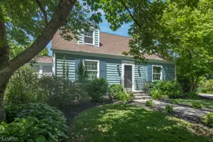 69 W Oak St, Bernards Township, NJ 07920 - Photo 1