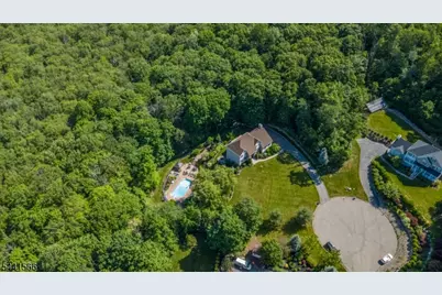 11 Stoneridge Ct, Rockaway Township, NJ 07866 - Photo 4