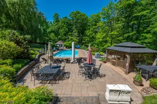 11 Stone Ridge Ct, Rockaway Township, NJ 07866 - Photo 2
