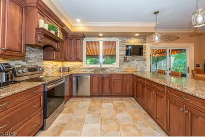 11 Stoneridge Ct, Rockaway Township, NJ 07866 - Photo 8