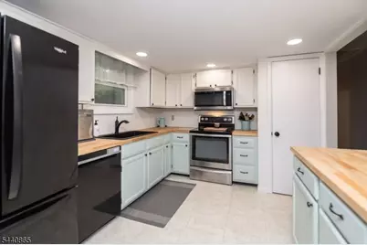 17 Decatur St, Knowlton Township, NJ 07832 - Photo 8