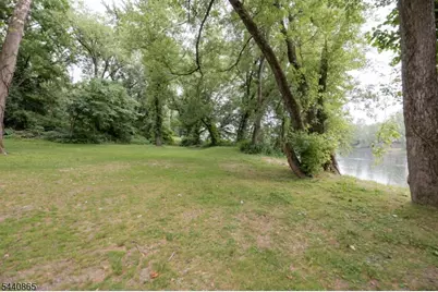 17 Decatur St, Knowlton Township, NJ 07832 - Photo 4