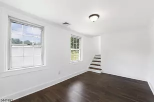 401 Bloomsbury Rd, Franklin Township, NJ 08804 - Photo 22