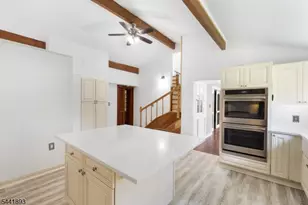 401 Bloomsbury Rd, Franklin Township, NJ 08804 - Photo 8