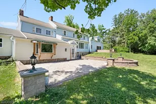 401 Bloomsbury Rd, Franklin Township, NJ 08804 - Photo 26