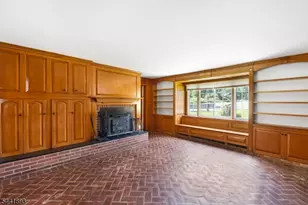 401 Bloomsbury Rd, Franklin Township, NJ 08804 - Photo 12