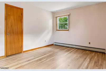 27 Crystal St, North Arlington, NJ 07031 - Photo 14