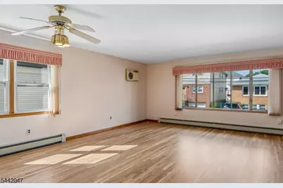 27 Crystal St, North Arlington, NJ 07031 - Photo 6