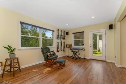 7 Sky View Garden Rd, Clinton Township, NJ 08833 - Photo 14