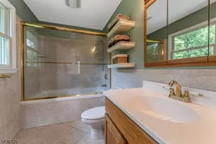 7 Sky View Garden Rd, Clinton Township, NJ 08833 - Photo 18