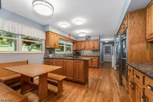 7 Sky View Garden Rd, Clinton Township, NJ 08833 - Photo 4