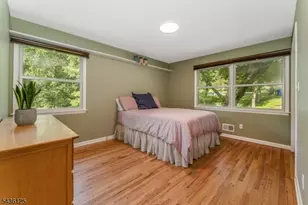7 Sky View Garden Rd, Clinton Township, NJ 08833 - Photo 20